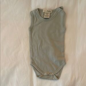 Loved baby sleeveless bodysuit size 0-3 months
